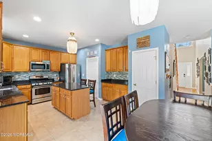25 Columbus Ave, Cliffwood, NJ 07721 - Photo 12
