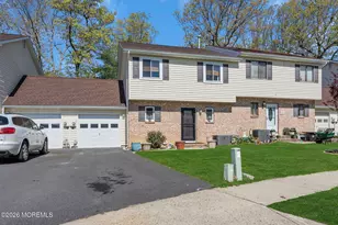 11 Patricia Ct, Howell Township, NJ 07731 - Photo 2