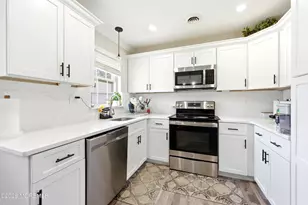 16B Cambridge Cir, Manchester Township, NJ 08759 - Photo 2