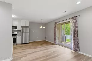 5 Whistler Dr, Freehold, NJ 07728 - Photo 10