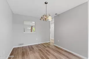 5 Whistler Dr, Freehold, NJ 07728 - Photo 6