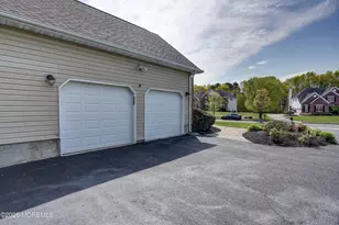 9 Mackenzie Ct, Freehold, NJ 07728 - Photo 38
