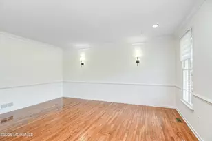 9 Mackenzie Ct, Freehold, NJ 07728 - Photo 6