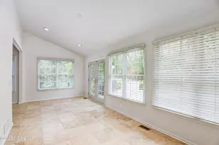 9 Mackenzie Ct, Freehold, NJ 07728 - Photo 12