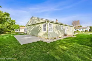 11 Selkirk Ave, Toms River Township, NJ 08757 - Photo 6