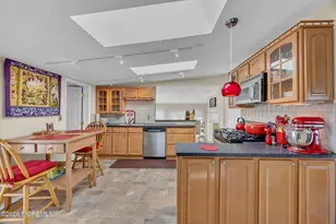 17 Howland Pl, Long Branch, NJ 07740 - Photo 12