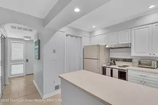54 Linden Ct, Spring Lake, NJ 07762 - Photo 4
