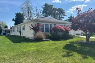 25 S Thames Pl, Brick, NJ 08723 - Photo 2
