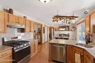 399 Trenton Ave N, Bayville, NJ 08721 - Photo 10