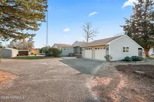 208 Lakeview Ct, Forked River, NJ 08731 - Photo 4