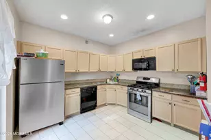 96 Cranbrook Ct, Holmdel, NJ 07733 - Photo 10