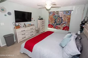 43 Farnham Square, Sayreville, NJ 08859 - Photo 18