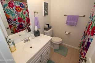 43 Farnham Square, Sayreville, NJ 08859 - Photo 16