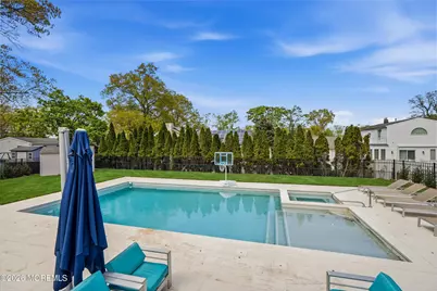 4 Cheryl Drive, Oakhurst, NJ 07755 - Photo 2