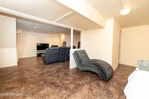 8 Winsor Ct, Sayreville, NJ 08872 - Photo 22