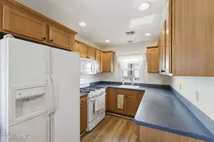301 Norwood Ave, Laurence Harbor, NJ 08879 - Photo 8