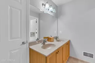15 Rockspray Ct, Howell Township, NJ 07731 - Photo 38