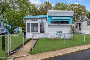 71 Locust Grove, Hazlet Township, NJ 07730 - Photo 4