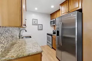 212D Huntington Dr, Lakewood, NJ 08701 - Photo 12