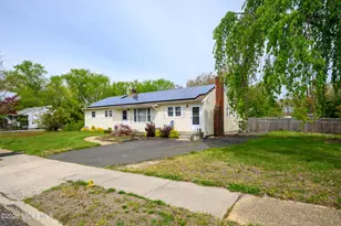 2 Lawrence Ave, Howell Township, NJ 07731 - Photo 2