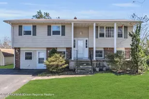 815 Royal Ln, Toms River Township, NJ 08753 - Photo 2