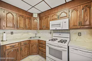 2 Beaver St, Hazlet Township, NJ 07730 - Photo 16