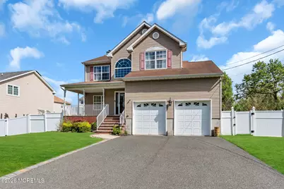 24 Naples Avenue, Cliffwood, NJ 07721 - Photo 2