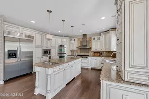 2 Whipple Way, Marlboro Township, NJ 07746 - Photo 4