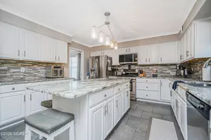 20 Thousand Oaks Terrace, Howell Township, NJ 07731 - Photo 8