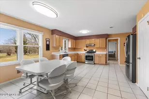 4 Arie Dr, Marlboro Township, NJ 07746 - Photo 16