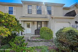 44 Mariners Cove, Freehold, NJ 07728 - Photo 2