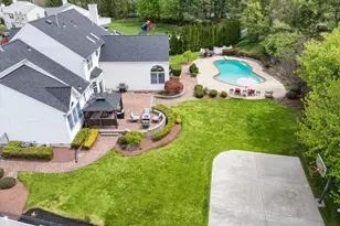 13 Iris Cir, Manalapan Township, NJ 07726 - Photo 52