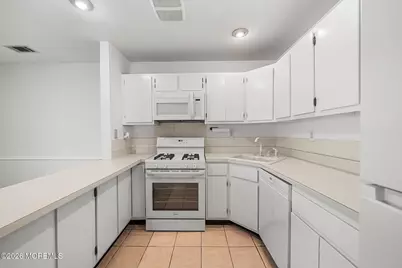 8 Lafayette Court, North Brunswick Township, NJ 08902 - Photo 14
