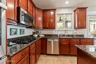 7 Green Springs Way, Freehold, NJ 07728 - Photo 16