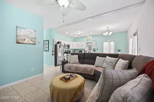 717 Main St, Belford, NJ 07718 - Photo 8