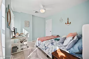 717 Main St, Belford, NJ 07718 - Photo 16