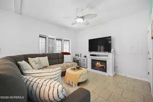 717 Main St, Belford, NJ 07718 - Photo 6