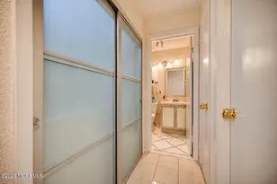 220 Medford Ct, Manalapan Township, NJ 07726 - Photo 22