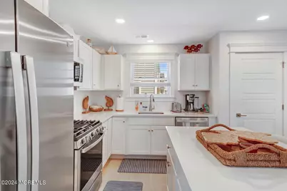 19 Cummins Street, Mantoloking, NJ 08738 - Photo 12