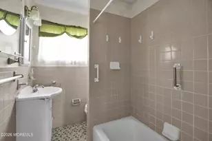 846 Center St, Red Bank, NJ 07701 - Photo 26