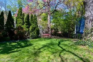 846 Center St, Red Bank, NJ 07701 - Photo 34