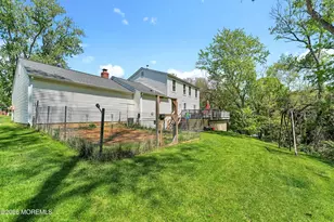 40 Birch Dr, Freehold, NJ 07728 - Photo 22