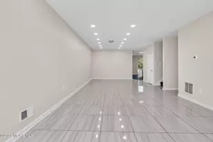 21 Prague Pl, Lakewood, NJ 08701 - Photo 6