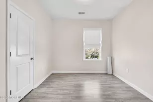 21 Prague Pl, Lakewood, NJ 08701 - Photo 16