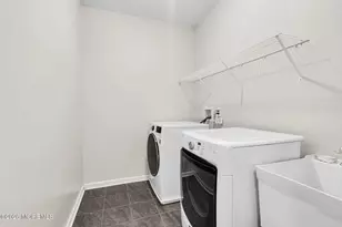 21 Prague Pl, Lakewood, NJ 08701 - Photo 26