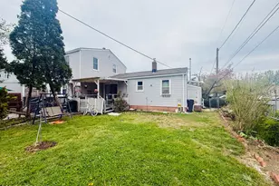 98 Belshaw Ave, Shrewsbury, NJ 07724 - Photo 4