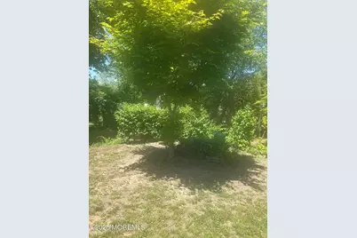 636 Holmdel Road, Hazlet Township, NJ 07730 - Photo 4