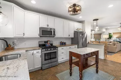 211 Hillcrest Avenue, Neptune Township, NJ 07753 - Photo 20