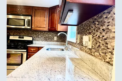 16 Templer Way, Hazlet Township, NJ 07730 - Photo 28