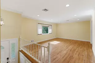 1109 Hope Rd, Tinton Falls, NJ 07712 - Photo 8